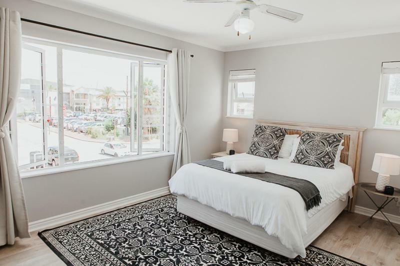 One On Gray Apartment Knysna Extérieur photo